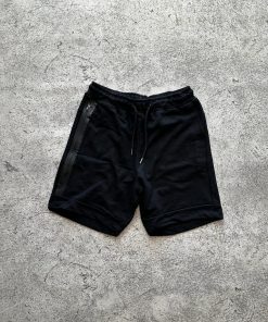 Short Nikki